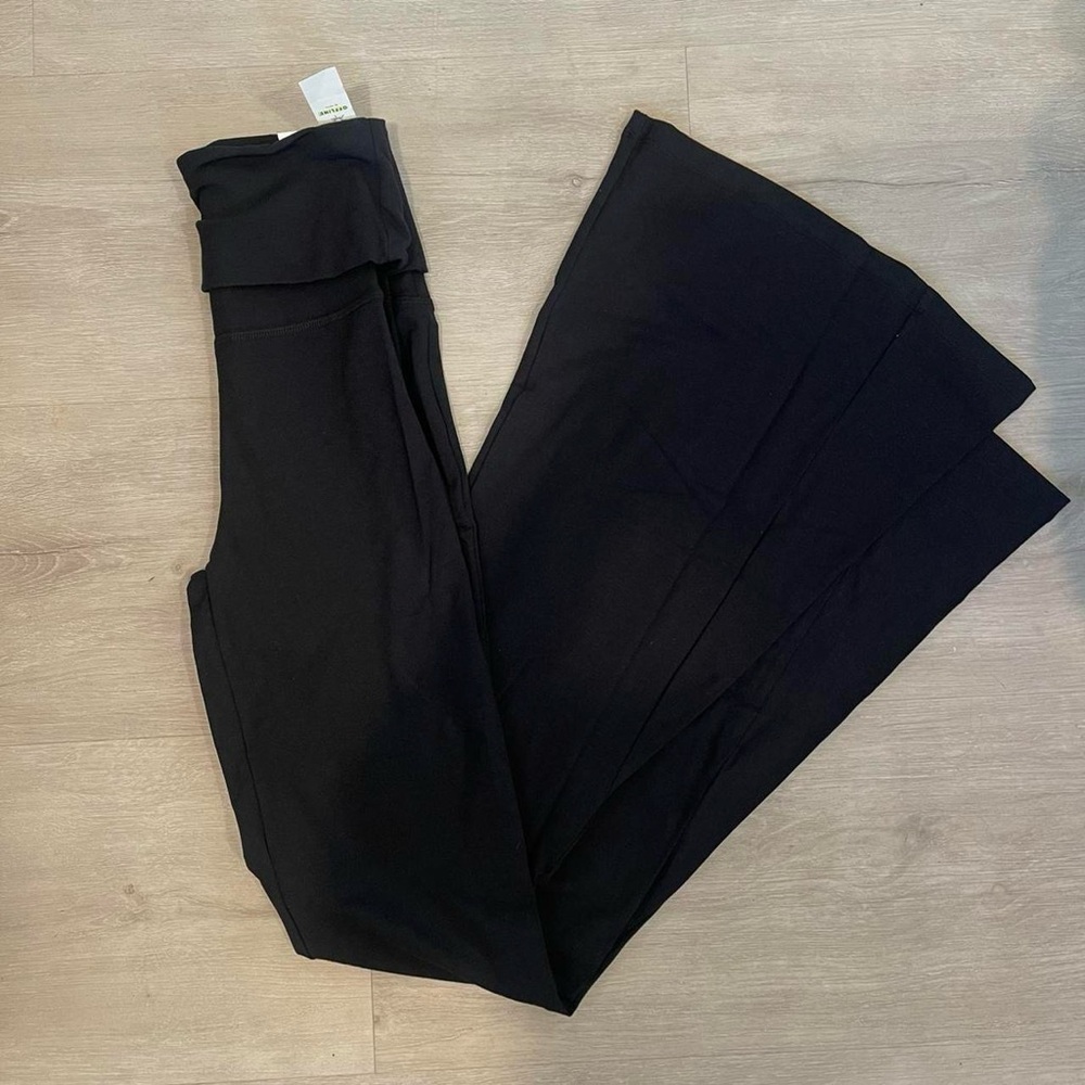 (4 pieces) Aerie Offline OG Super Flare Foldover Hi-Rise Leggings - Picture 5 of 8